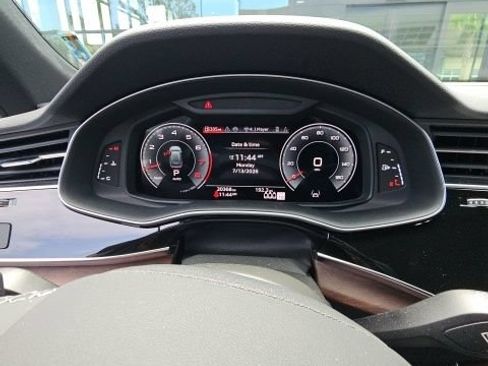 Used 2025 Audi Q8 Premium Plus AWD/4WD image 8