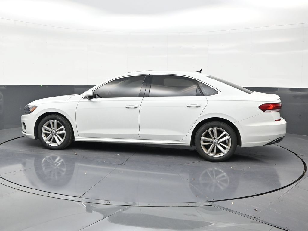Used 2020 Volkswagen Passat 2.0T SE w/ Sunroof Package FWD image 2