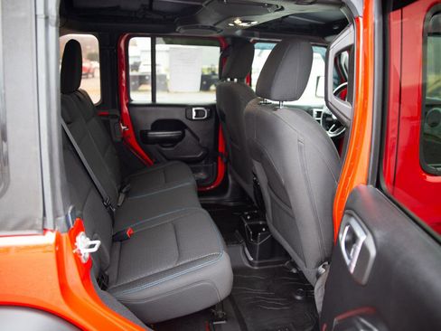 Used 2021 Jeep Wrangler Unlimited Islander image 23