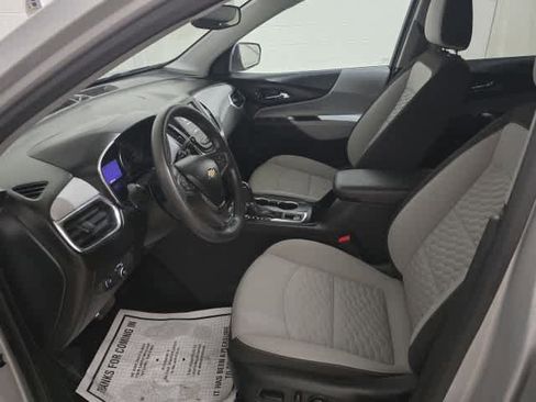 Used 2020 Chevrolet Equinox LT AWD/4WD image 2