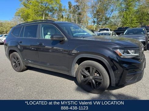 Certified 2023 Volkswagen Atlas SEL R-Line AWD/4WD image 2