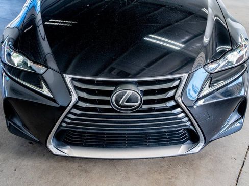 Used 2017 Lexus IS 200t w/ Navigation System Package image 15