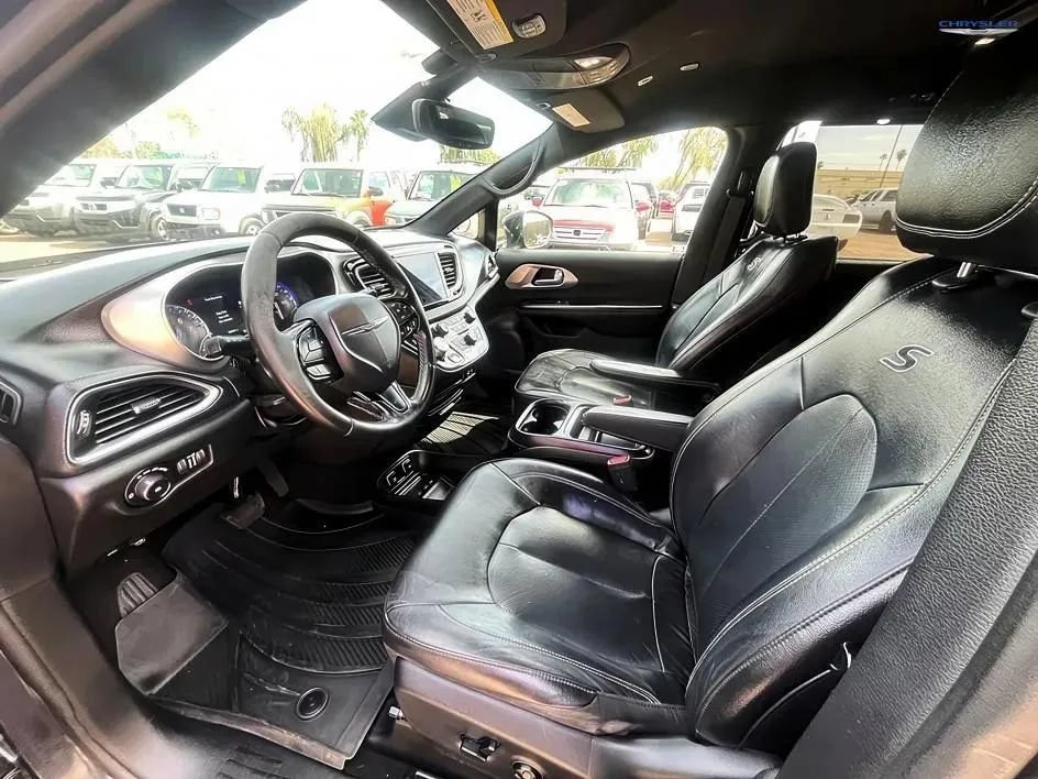 Used 2019 Chrysler Pacifica Touring-L w/ Advanced Safetytec Group FWD image 7
