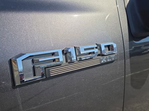 Used 2017 Ford F150 XLT w/ Equipment Group 302A Luxury image 18