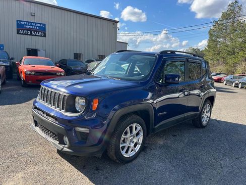 Used 2019 Jeep Renegade Latitude w/ Popular Equipment Group image 1