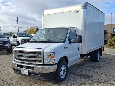 New 2026 Ford E-350 and Econoline 350 Super Duty w/ Power Equipment Group image 3