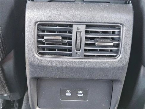 Used 2026 Nissan Rogue SL FWD image 13