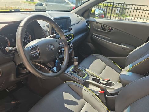 Used 2020 Hyundai Kona Limited w/ Cargo Package FWD image 16