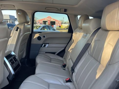 Used 2017 Land Rover Range Rover Sport HSE image 29