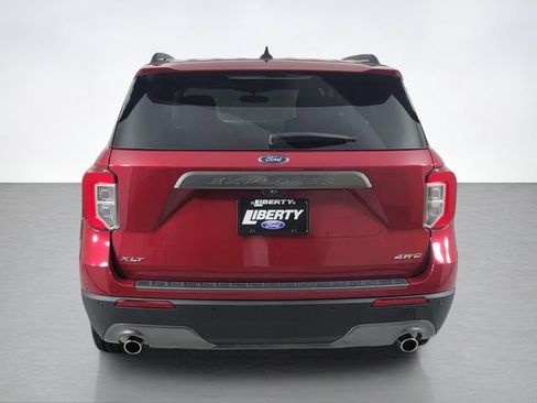 Used 2023 Ford Explorer XLT w/ Equipment Group 202A AWD/4WD image 4