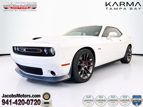 Used 2023 Dodge Challenger R/T w/ Performance Handling Group RWD image 1