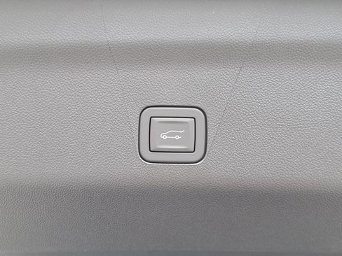 Used 2026 Chevrolet Suburban RST w/ Comfort Package RWD image 15