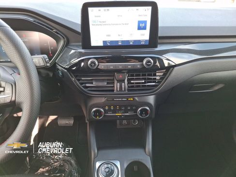 Used 2025 Ford Escape ST-Line AWD/4WD image 11