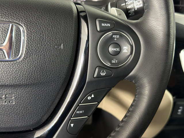 Used 2018 Honda Pilot Touring image 28