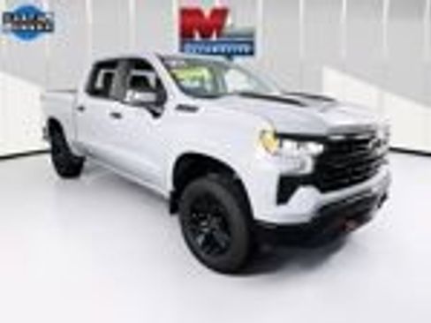 Used 2024 Chevrolet Silverado 1500 LT Trail Boss w/ Protection Package AWD/4WD image 9