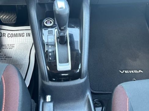 Used 2020 Nissan Versa SR FWD image 5