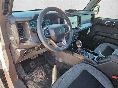 New 2025 Ford Bronco 4-Door AWD/4WD image 3