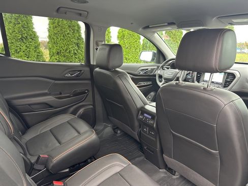 Used 2023 GMC Acadia AT4 w/ Technology Package image 37