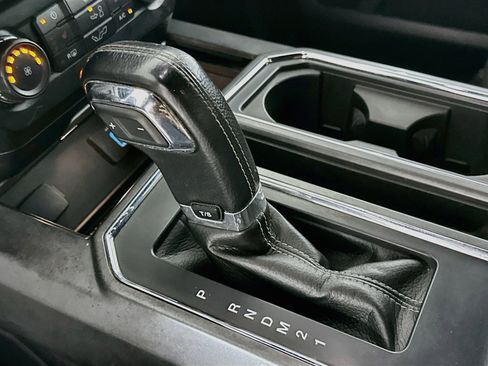 Used 2016 Ford F150 XLT w/ Equipment Group 302A Luxury AWD/4WD image 23