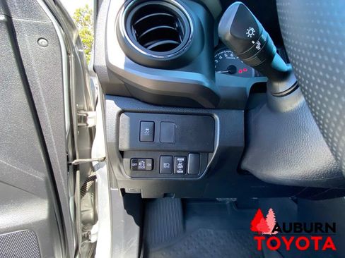 Used 2021 Toyota Tacoma TRD Off-Road w/ Technology Package AWD/4WD image 35
