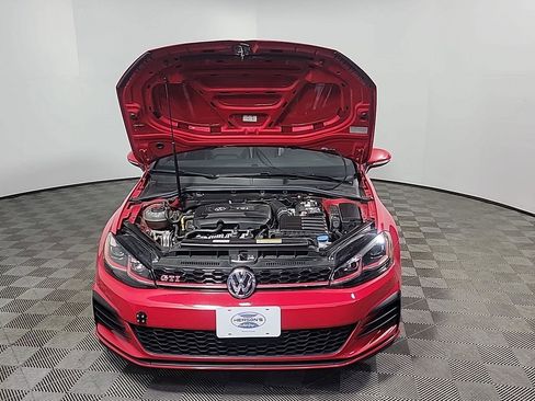 Used 2020 Volkswagen GTI SE image 13
