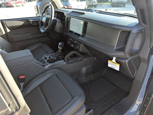 New 2025 Ford Bronco Badlands image 33
