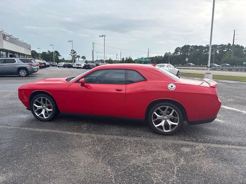 Used 2015 Dodge Challenger SXT Plus w/ Driver Convenience Group RWD image 6