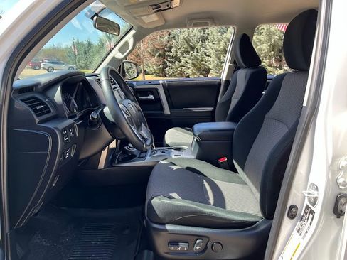 Used 2019 Toyota 4Runner SR5 image 8