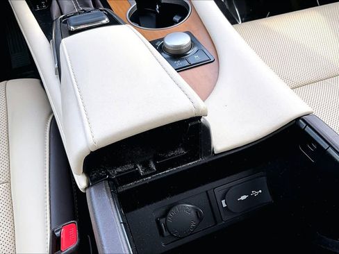 Used 2019 Lexus RX 350 AWD w/ Navigation Package image 34