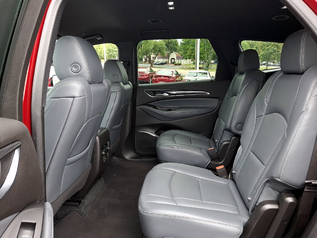 Used 2024 Buick Enclave Essence w/ Sport Touring Edition FWD image 10