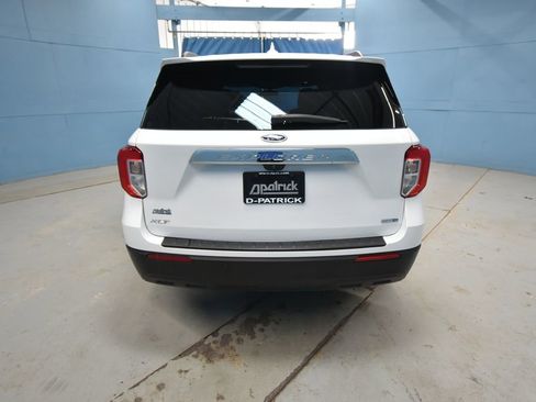 Used 2020 Ford Explorer XLT image 34