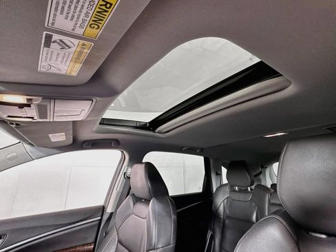 Used 2017 Acura MDX SH-AWD image 21