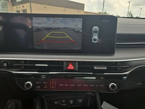 Used 2025 Kia K5 LXS FWD image 16