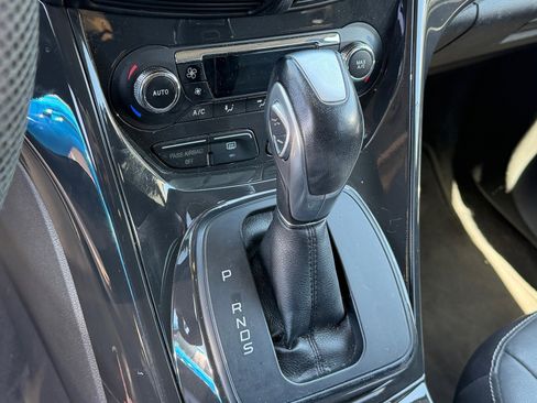Used 2016 Ford Escape Titanium FWD image 10