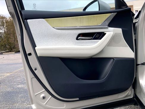 Certified 2025 MAZDA CX-90 3.3 Turbo S w/ Premium Plus image 22