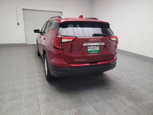 Used 2023 GMC Terrain SLE w/ Driver Convenience Package FWD image 6