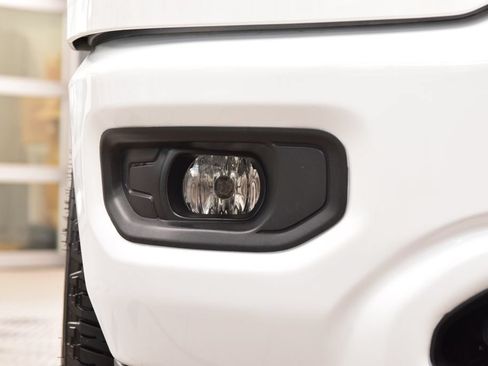 Used 2020 RAM 1500 Big Horn AWD/4WD image 13