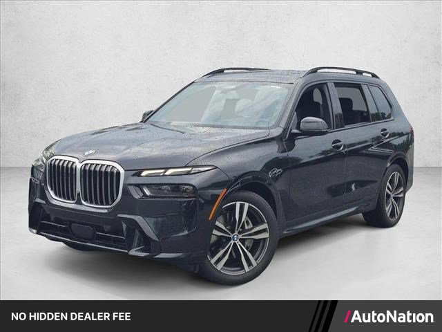 Used 2025 BMW X7 xDrive40i w/ M Sport Package AWD/4WD image 1
