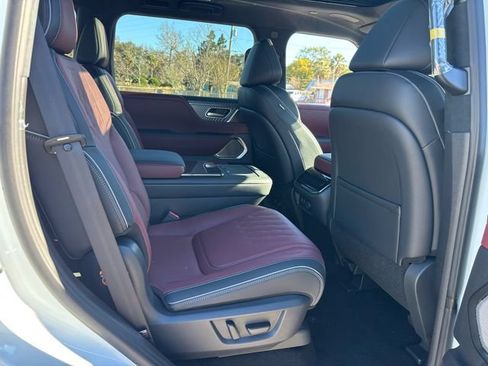 New 2026 INFINITI QX80 Autograph w/ Premium Cargo Package AWD/4WD image 22