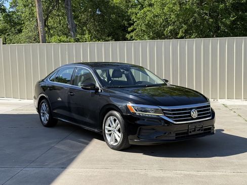 Used 2020 Volkswagen Passat 2.0T SE image 1