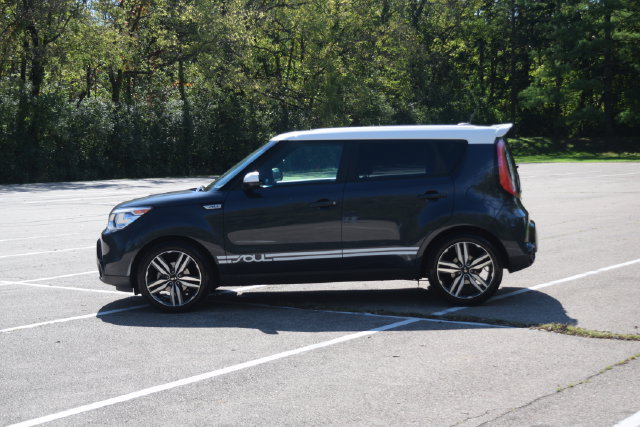 Used 2016 Kia Soul + w/ Audio Package FWD image 23
