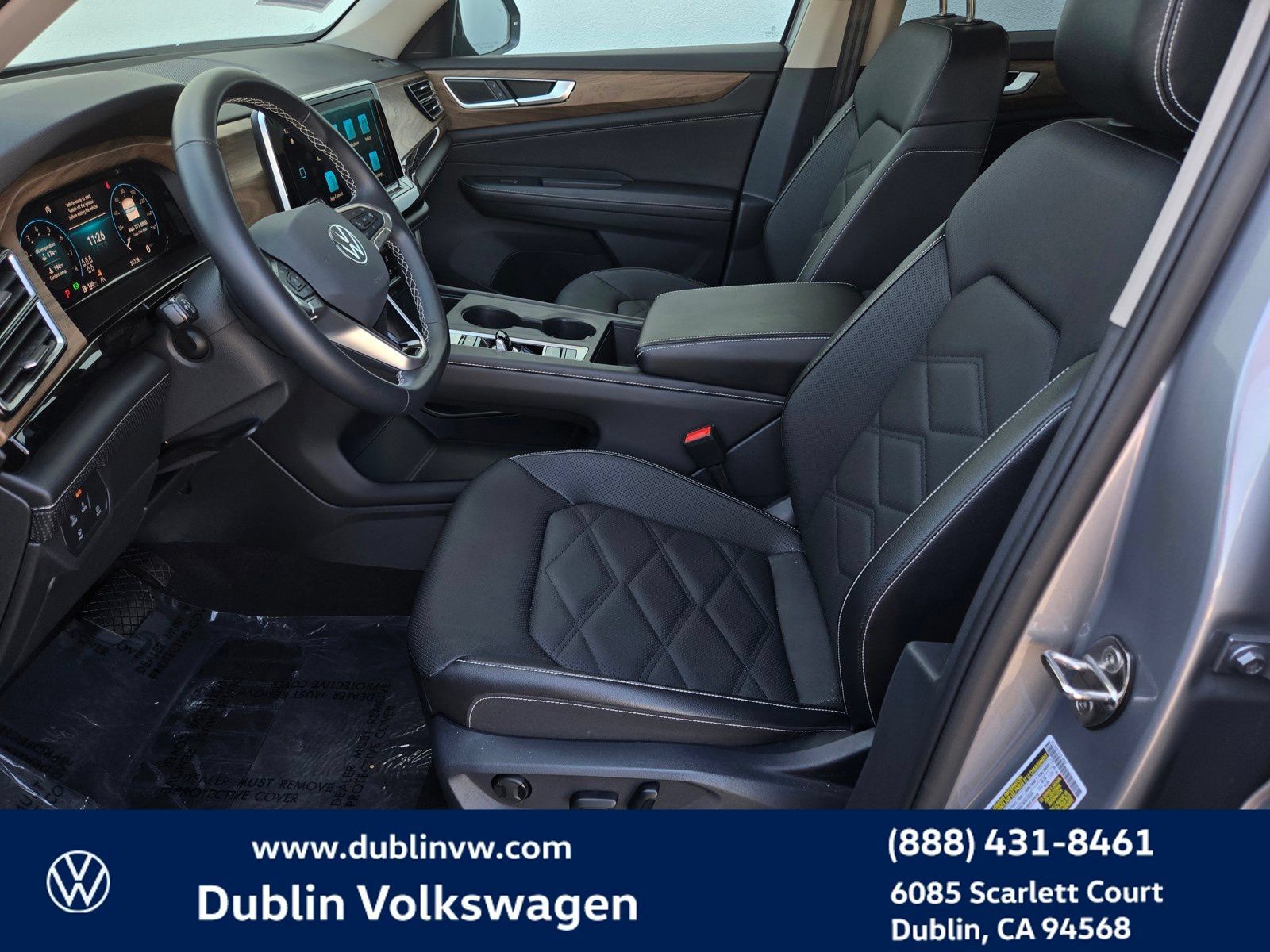 Used 2024 Volkswagen Atlas SE FWD image 16