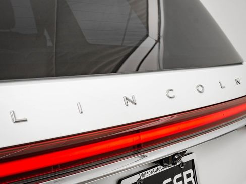 Used 2022 Lincoln Aviator Grand Touring w/ Equipment Group 301A image 17