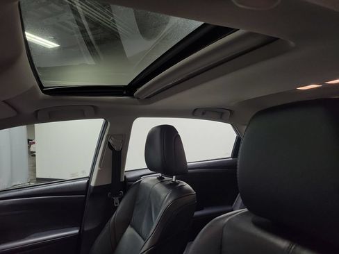 Used 2013 Toyota Avalon XLE Touring FWD image 16