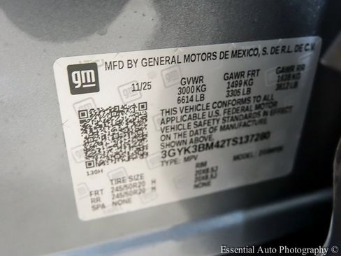 New 2026 Cadillac Optiq Luxury 1 image 22