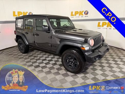 Used 2025 Jeep Wrangler Unlimited Sport AWD/4WD image 1