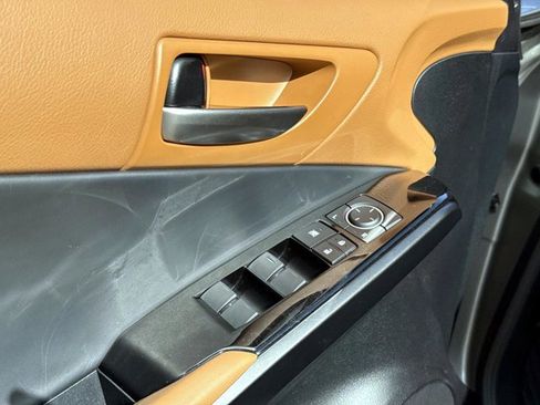Used 2023 Lexus IS 300 w/ Comfort Package image 17