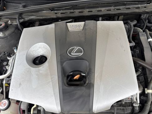 Used 2020 Lexus ES 300h w/ Premium Package FWD image 11