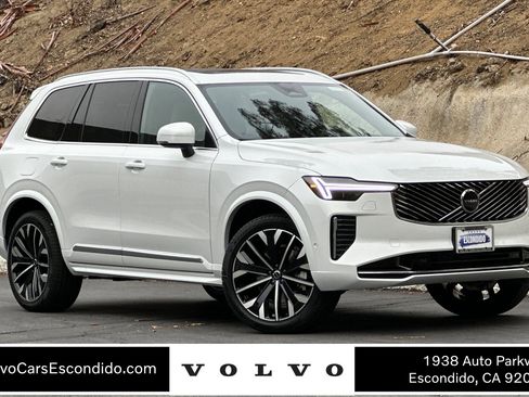 New 2026 Volvo XC90 B6 Plus image 1