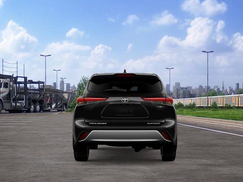 New 2026 Toyota Highlander Platinum image 8